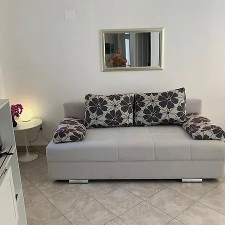 Mediterranes Ferienhaus M. Terrasse Veli Losinj Room photo